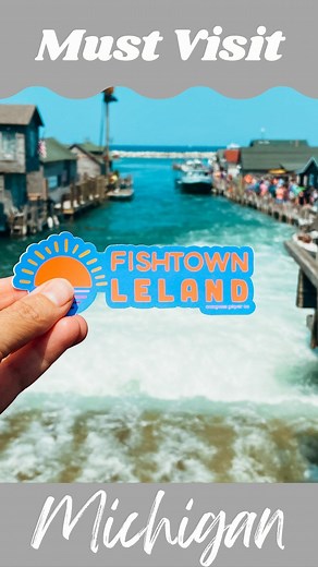 Matt&Kim•Family Vacation Ideas for ALL Budgets on Instagram: "💾Save this post if you want to escape to the charming shores of Leland, Michigan - where the water is crystal clear, the sunsets are breathtaking, and the memories last a lifetime! This is such a charming village located in Leelanau County, in the northwest part of the Lower Peninsula of Michigan. The village is situated on the eastern shore of Lake Michigan and is surrounded by beautiful natural scenery, including hills, forests, an