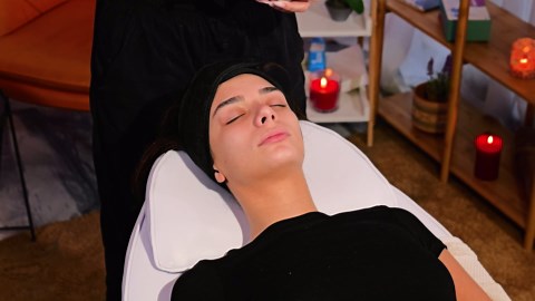 Relax With Face And Neck Massage