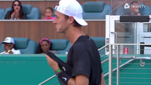 Carlos Alcaraz shows his class in Miami