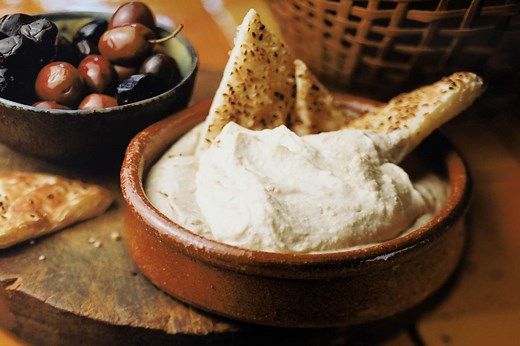 What Is Flatbread and How Is It Used?