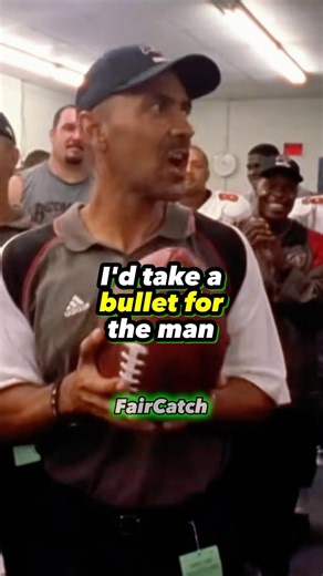 Warren Sapp BREAKS DOWN why TONY DUNGY was the BEST COACH in the NFL! ♥️🏈 #shorts #nfl