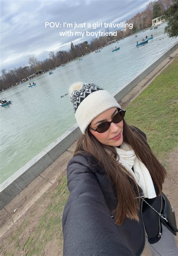 Os vossos namorados também sofrem do mesmo? 😅 Envia-lhe para saber que não está sozinho 🫣🫣🫣 📍Parque del Retiro, Madrid #fy #funnycouple #couple #foryoupagе #boyfriendmaterial