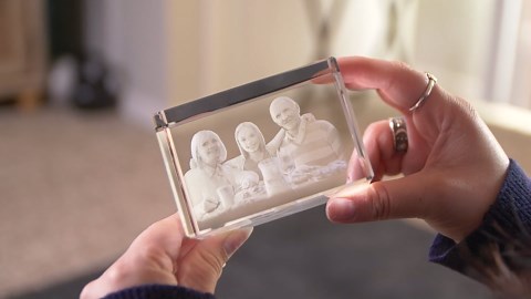 POEM Studio 3D Crystal Photo Personalized with Pet – Your Favorite Cat or Dog Engraved in a 3D Photo Crystal Personalized Gift for Mother's Day, Birthday, Christmas