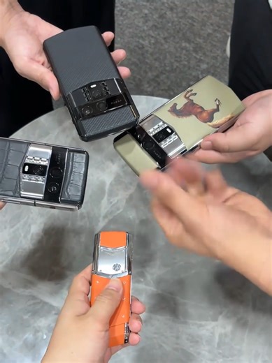 Robots build their devices while a master artisan signs every unique British Vertu. #vertu #fyp