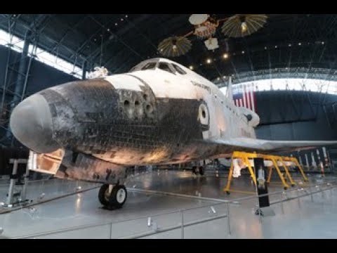 Space Shuttle Discovery OV-103 Steven F. Udvar-Hazy Center, Virginia.
