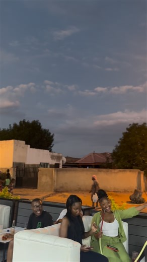 Sundays #thenorthinthewest #eateryatflamingo #FlamingoLifestyleRestaurant #unreasonablehospitality | Eatery at Flamingo