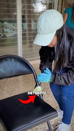 How a detective investigates 🤯 #shorts