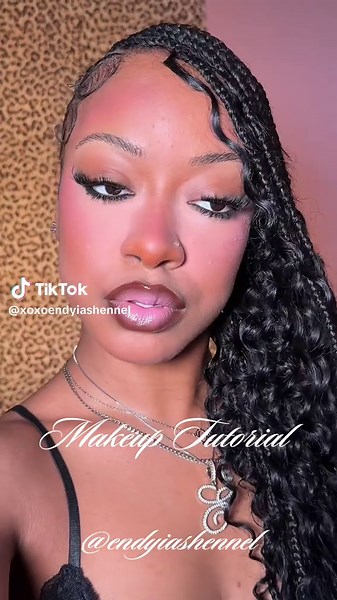 Everyday Babydoll Makeup Tutorial for Glowy Looks