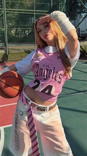 bbbbb... #keşfet #blackpink #ytdayibenionecikarnolur #rosé #rose #kpop #imnotcool #itzy