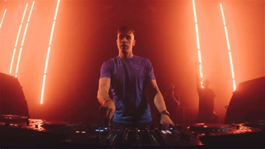 It’s hard to be believe that the original of this track was released over 20 years ago, and it was one of the first tunes that myself & @joc81 worked on together. It was our first ever collaboration on Discover Records. I always thought it should have done better than it did, and it went a little bit under the radar. A year later we made “Exactly”, and that’s the one that people are more familiar with, and one that still gets played today. We couldn’t have picked a better artist than @lostlymusi