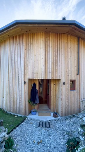 Tiny by it look, huge by the size | Tiny home