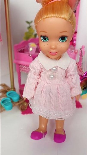 Elsie Dresses Up Annie! 👗🎀👠 #dolls #YouTubeChamps 🔥 #dressup