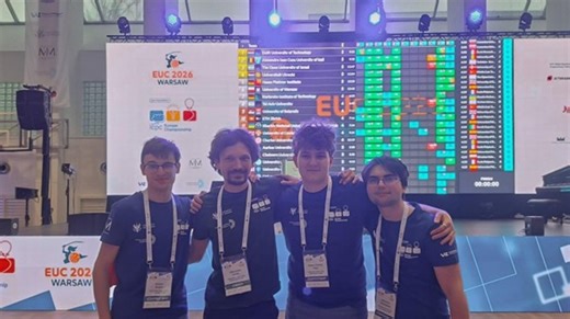 Studenții ieșeni strălucesc la Varșovia: aur european la concursul internațional de programare pentru tinerii de la UAIC