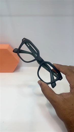 Black but not black... | Goose Glasses