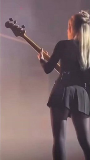 #VivaLasVengeanceTour — Nicole Row