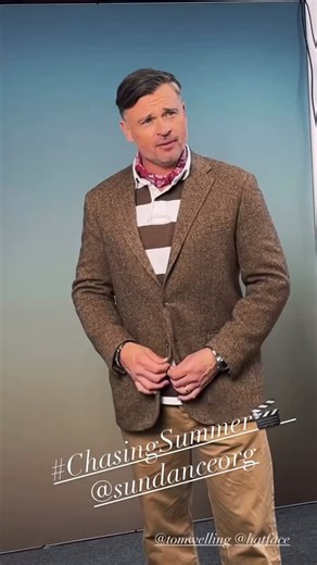 Tom and Cassidy having some fun at the Sundance Film Festival for their movie “Chasing Summer” 🥹✨ 📺 Smallville 👥 Tom Welling, Cassidy Freeman, Aimee Garcia 📹 Thanks to @aimeegarcia4realz for the vid #smallville #tomwelling #ericadurance #cassidyfreeman #superman | Smallville Clois & Tom Welling & Erica Durance Fans