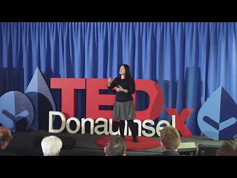 Driving resource efficiency through circular business model | Hui Mien Lee | TEDxDonauinselSalon