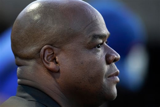Frank Thomas files lawsuit against White Sox, alleging use of name and likeness without his permission