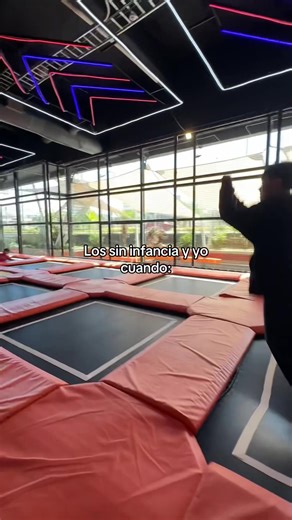 Momentos divertidos en trampolín y fails