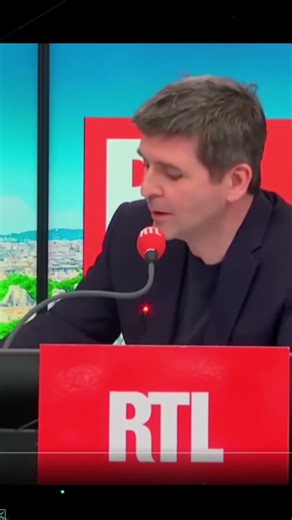 #saintdenis #bardella Bally Bagayoko nouveau maire LFI de SaintDenis décroche le portrait de Macron