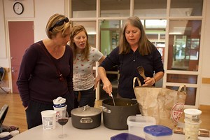 Monthly Dinner Swap Lets You Taste Your Neighbors' Cooking