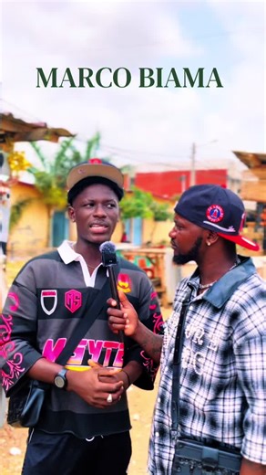 DESCRIPTION : Avant que certaines personnes ne tirent des conclusions trop vite, je préfère expliquer clairement la situation. Dans une première vidéo, j’ai réalisé une interview avec la personne concernée sur le nom de Marko. Pendant l’échange, Biama a tenu des propos qui ont été jugés touchants par certains, mais mal placés par d’autres. Les questions posées étaient simples : “Qu’est-ce que tu penses de ton ami ?” Malheureusement, ses réponses ont été mal interprétées, mal comprises ou mal exp
