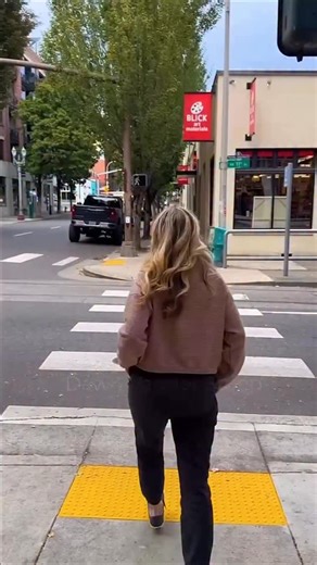 Blick Art Materials on Instagram: "Three pastel artists, three cities: Join them as they explore their local Blick stores to shop for Canson Mi-Teintes Velvet Paper. #ad Learn what they love about this smooth, velvety paper! Shop online at the link in our profile. @dawn.vanderstoep.art shopped at @blickportland @karenmargulis shopped at @blick_roswell @johnnerdraws shopped at @blickon6th @cansonusa #pastelpaper #pastelartistcommunity #cansonpapers #artmaterials #blickartmaterials"