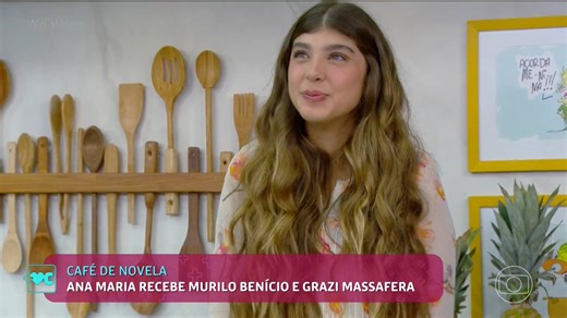 o luxo que é o cabelo dessa menina