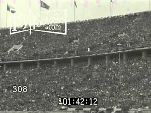 1936 Olympics 100 Yard Dash Jesse Owens Breaks Track Record