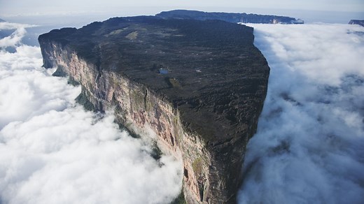 Mount Roraima: The 'lost world' isolated for millions of years that Indigenous people call the 'house of the gods'
