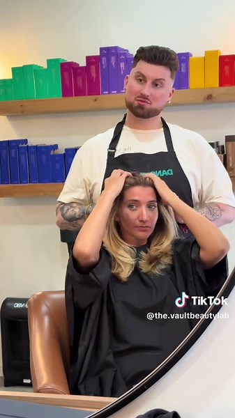 And just like that🪄 we have a timeless blonde.