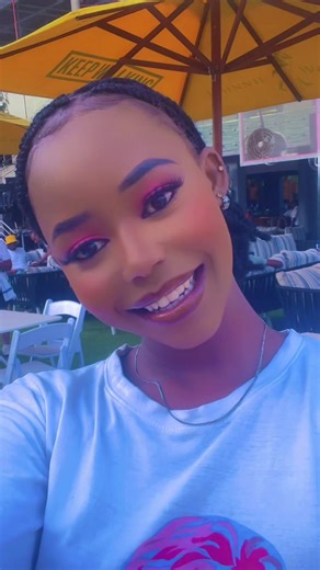 Young (@ms._tess)’s videos with original sound - Khloe