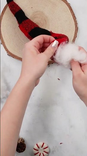 Make No-Sew Gnomes