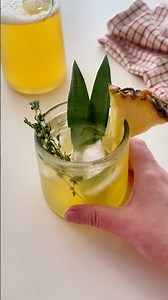 How to Make Cold Brew Pineapple Iced Tea #icedtea #summerdrink
