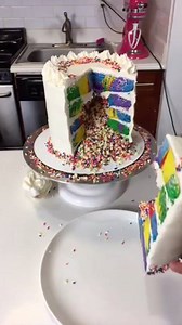 That time Chelsweets made a Tie-Dye cake! 🌈 #TBT | Food Network