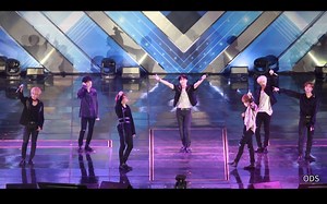 【防弹少年团BTS】终于看到音源超能打的《Spring Day》现场舞台了，开口就是鸡皮疙瘩