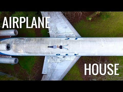 AIRPLANE HOUSE in the Woods // Hillsboro, Oregon