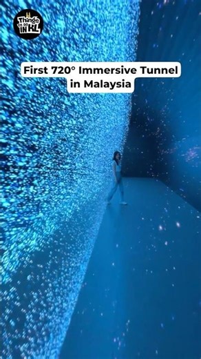 🎄 Experience Christmas Magic at Space Time & Cube! ✨