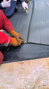 22K views · 302 reactions | The vulcanized joint of the conveyor belt, during the process of peeling and cutting #ConveyorBelt #ConveyorRoller #ConveyorDrum #ConveyorIdler | China. Conveying equipment factory | Facebook