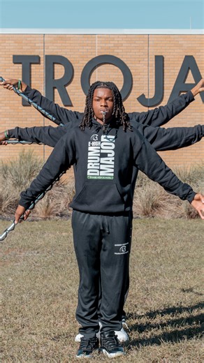 Michael Curry | Evans HS Drum Majors ~The BEST To Do It 💂🏿‍♀️ #liberiangirl #drummajor #marchingband #michaeljackson #hbcu | Instagram