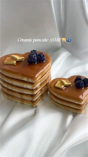 Ceramic pancake ASMR 🥞🫐♥️ #ceramicart #pancakeart #ceramics