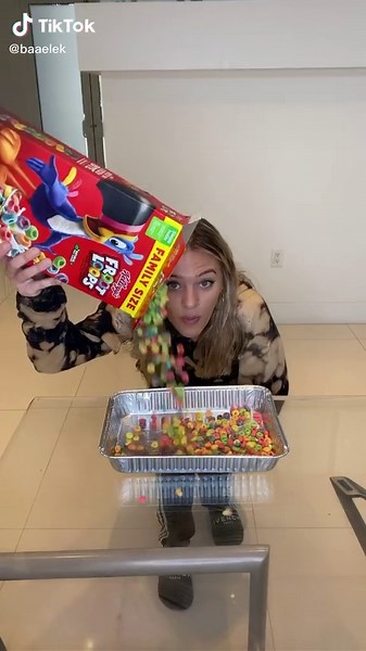 Cereal spill prank!😂🤫 @bossbalek #Tiktok #Fyp #Foryou