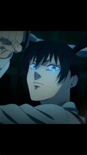 ♔𝒁𝑰𝑵𝑶✘ on Instagram: "AKI 🔥 垂直农业——未来城市的智能农业。 在城市里,高楼大厦内建立了现代化农场。这些农场采用无土栽培技术,种植各种蔬菜和水果,不需要传统土地。LED灯模拟阳光,确保作物全年光照充足。传感器实时监控温度、水分、营养和二氧化碳浓度,使植物在最佳环境中生长。机器人自动播种、收获和包装,提高效率并减少人工成本。几乎不使用化学肥料和农药,保证食品健康安全。产量比传统农业高3到10倍,占地面积大幅减少。这种方式不仅为城市居民提供新鲜食物,还能节约水资源,减少运输成本,保护自然环境,实现可持续发展。垂直农业是未来食品供应和生态保护的重要创新技术 #垂直农业 #未来科技#智能农业 #LED种植..."