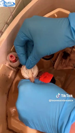 トイレタンクSH371BAの水が溜まらない修理方法