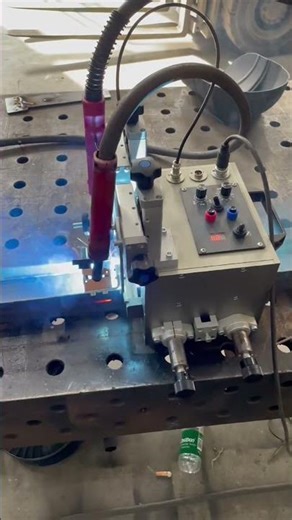 Portable welding robot — small in size and easy to use.