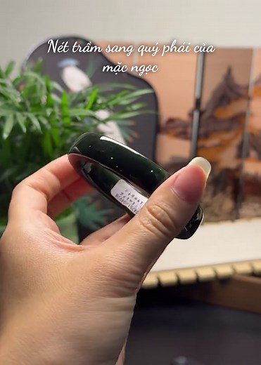 Vòng ngọc hoà điền mặc ngọc #ngochoadien #ngocbich #nephrite #hoadienngoccac #vongtay