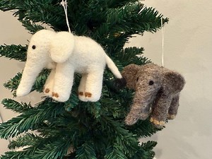 Handmade Felt Elephant Ornament – Wool Elephant Christmas Decoration, Safari Animal Gift, Set of 2 - Etsy