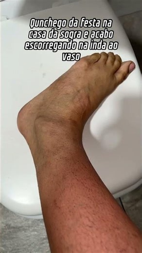 When I get home from my mother-in-law's party and end up slipping #humor #memes #comedy #funny