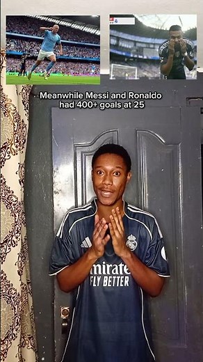 Messi and Ronaldo at 25 🥶🐐