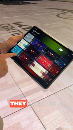 Instantly Transformable Basketball Court Controlled by a Tablet This advanced LED-powered court can switch designs in seconds, offering teams dynamic branding and real-time strategy visuals. Its smart tech boosts fan engagement, enhances coaching efficiency, and adds massive marketing value—perfect for viral sports content. Credits : avixatv, sannybasket, nbalatam, sportsillustrated_de, /TKTK @News6WKMG, /YT #Technology #basketball #SmartStadiums #LED #usa | WebEye News